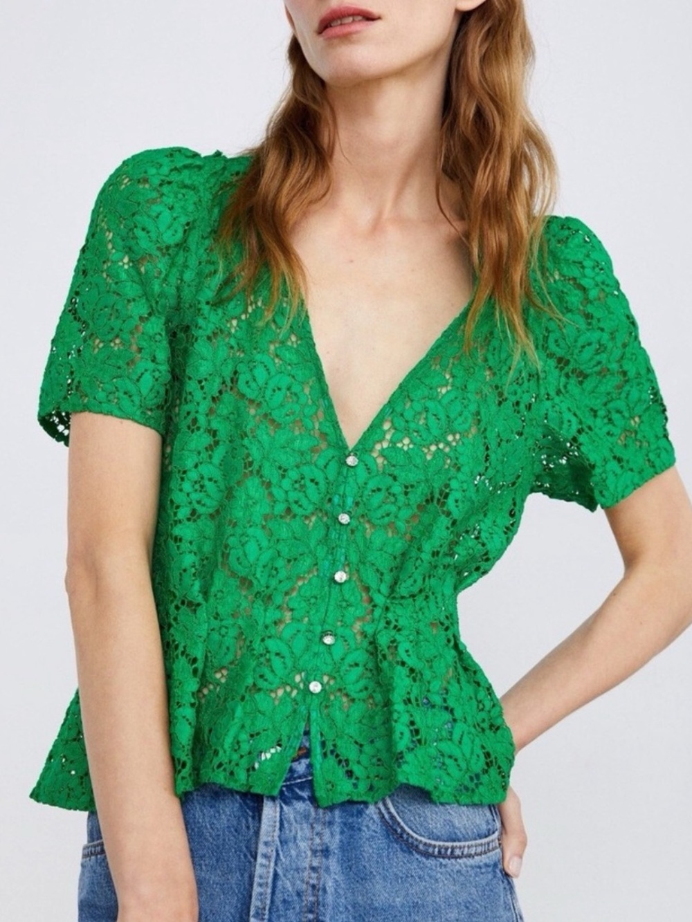 Zara Green Lace V‑Neck Button Blouse with Short Puff Sleeves Size Large